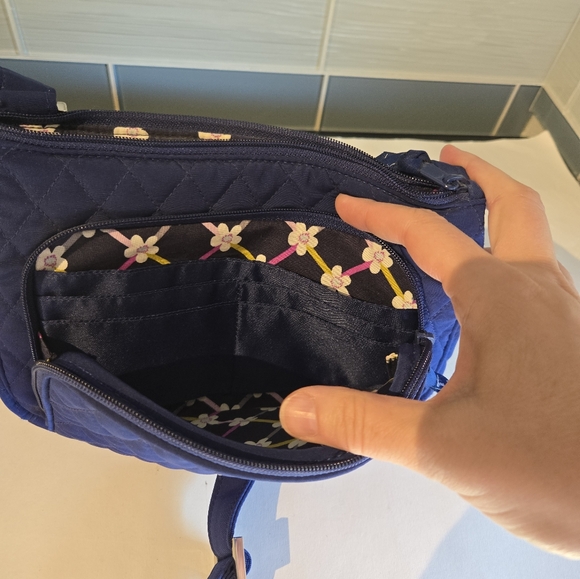 Vera Bradley Quilted Navy Shoulder Bag - Picture 11 of 11